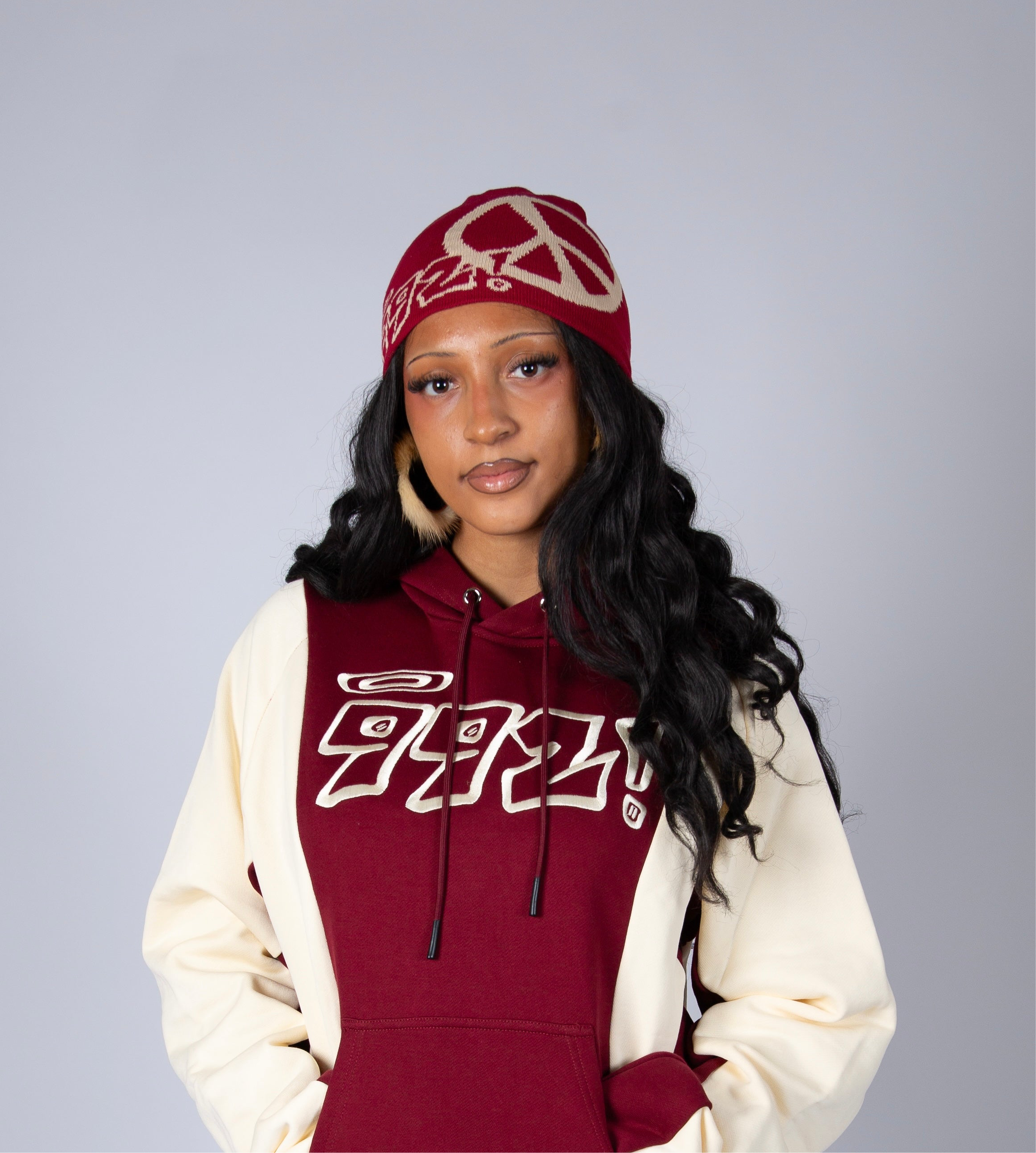 992 ‘peace’ graphic burgundy beanie