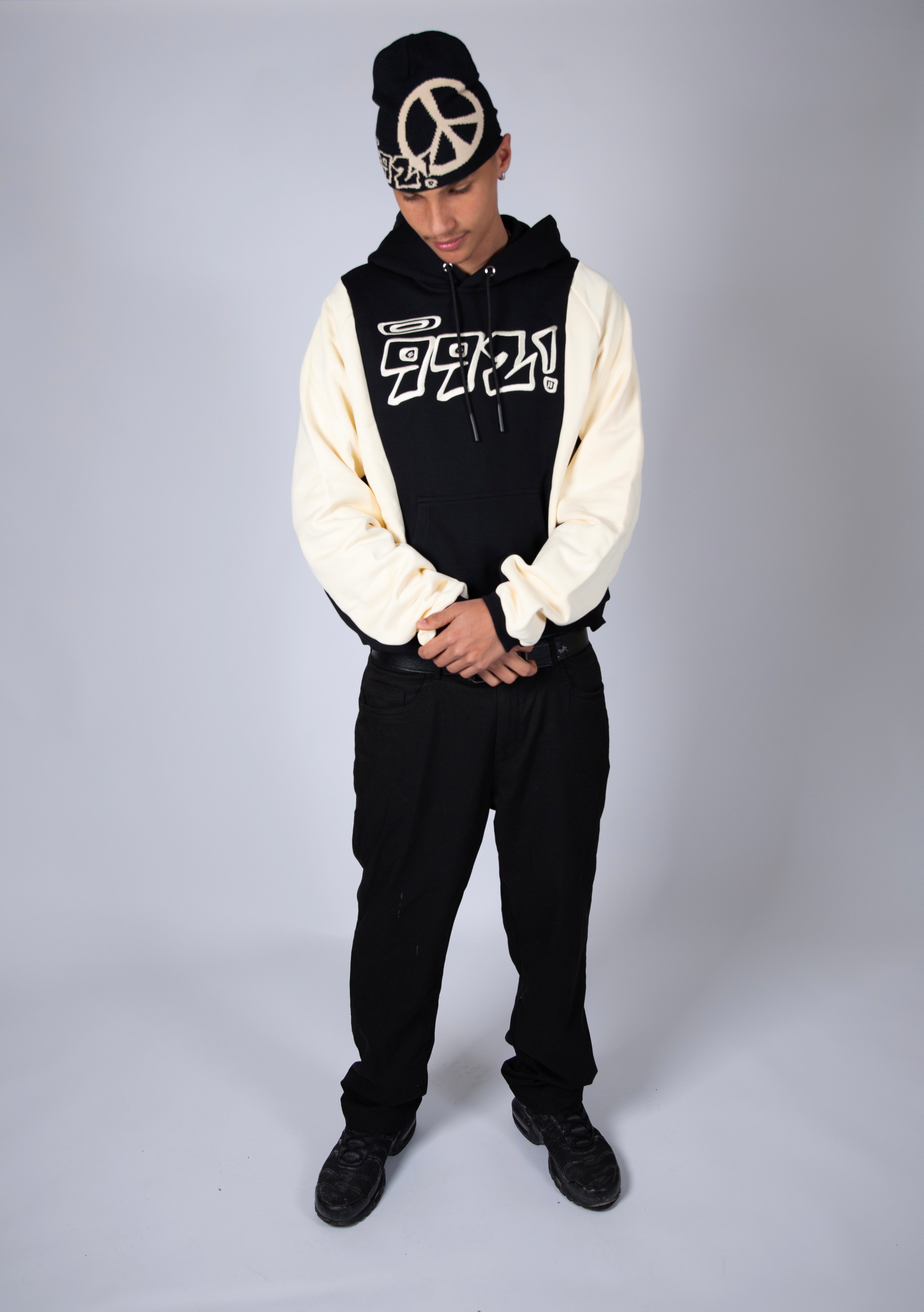 992 black graphic beanie