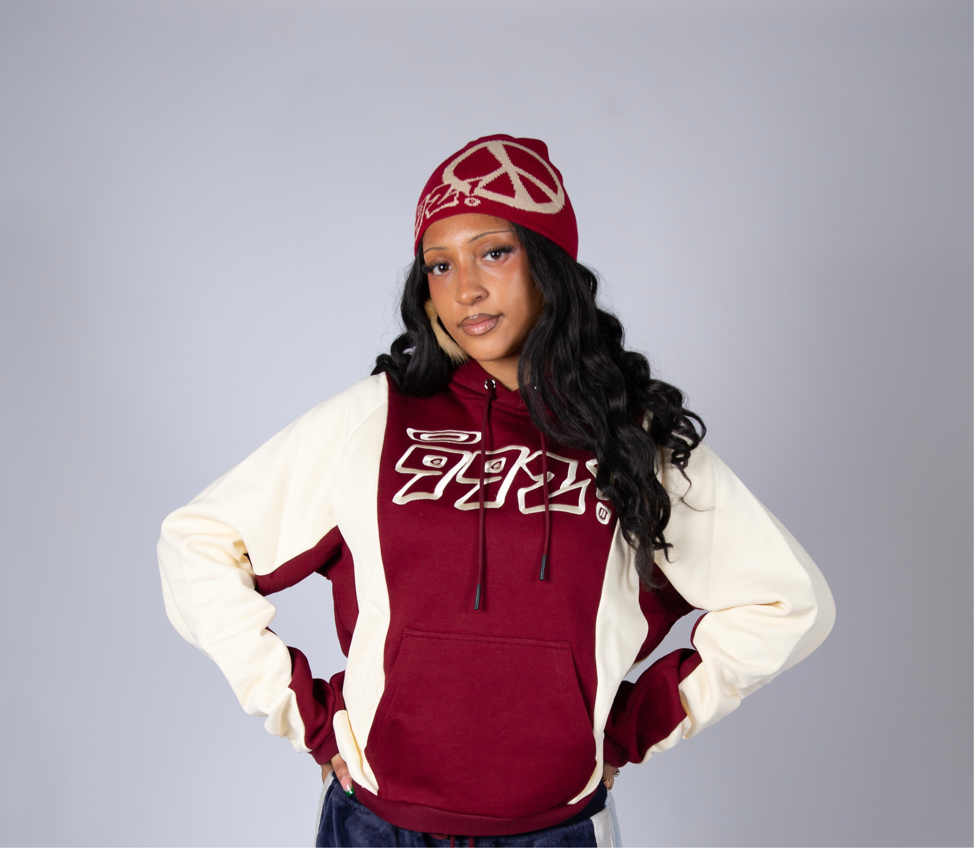 992 ‘peace’ graphic burgundy beanie